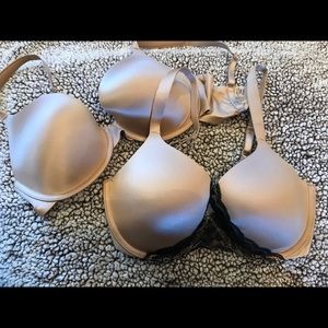 2 Soma “Enhancing shape” bras size 32DD
